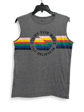 Epic Threads Gray Graphic Tee with Inside Neck Logo